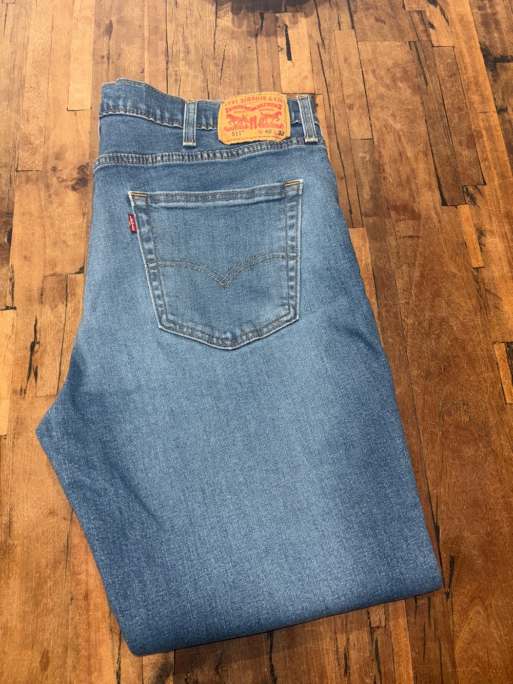 Levi's Men's Light Blue Slim Straight Jeans
